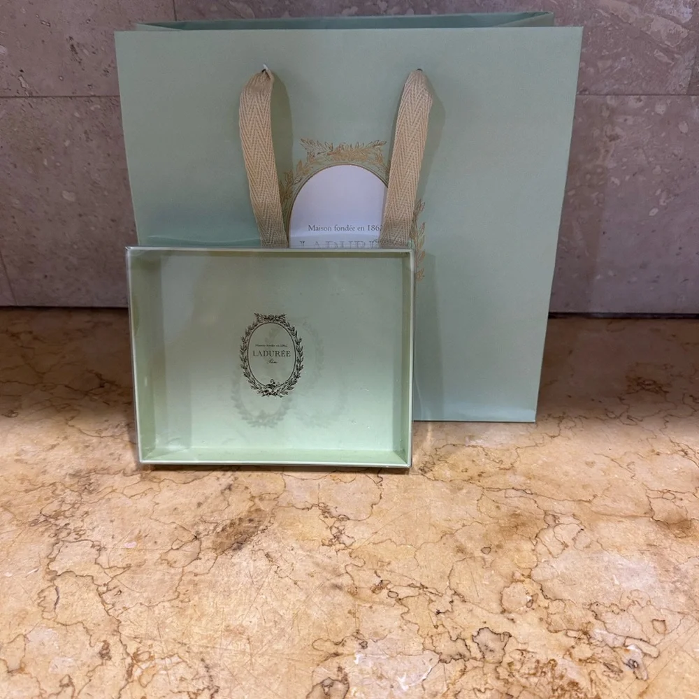 Laduree gift set of bag and box new